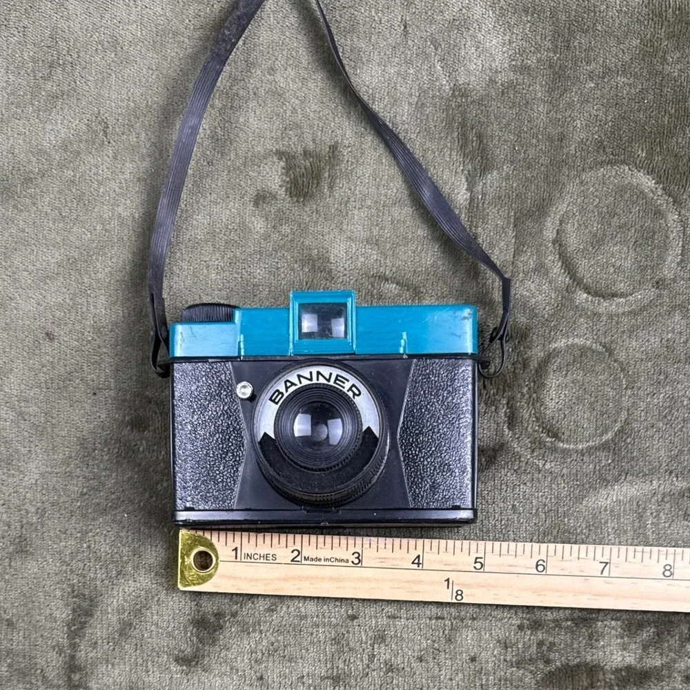 Vintage Banner W20A 120 Film Camera Hong Kong Diana Clone Toy Camera Retro